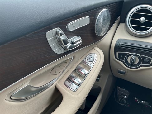 Used 2020 Mercedes-Benz GLC 300 4MATIC Coupe image 27