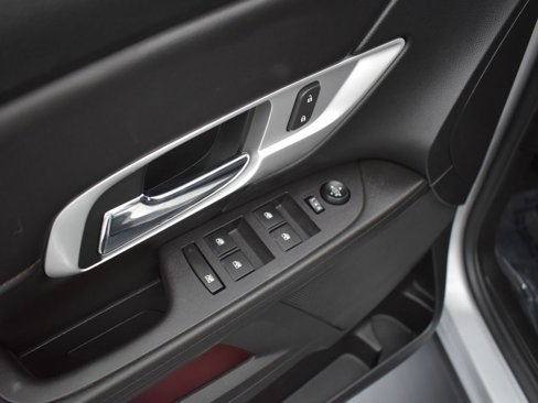 Used 2017 GMC Terrain SLE image 9