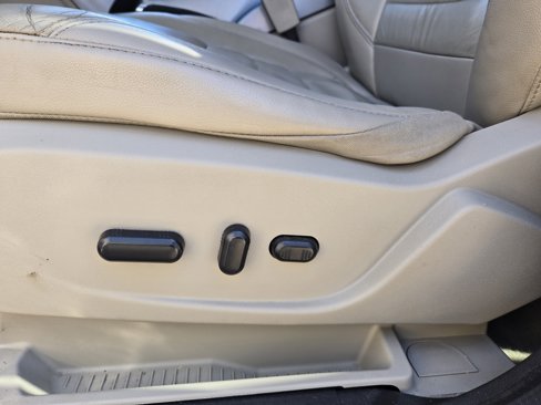 Used 2016 Ford Escape SE w/ SE Leather Comfort Package image 20