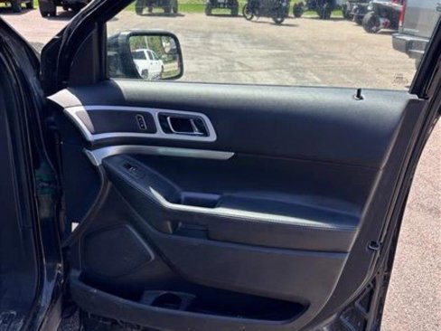 Used 2013 Ford Explorer XLT image 10