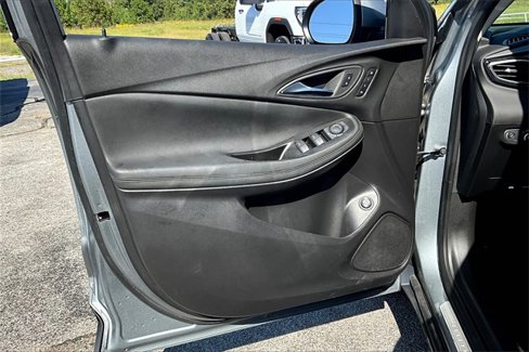 Used 2023 Buick Encore GX Essence w/ Experience Buick Package image 19