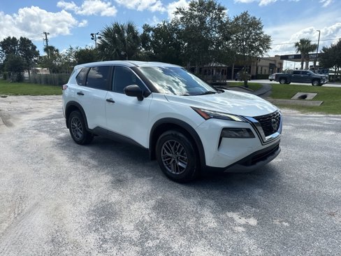 Used 2023 Nissan Rogue S image 8