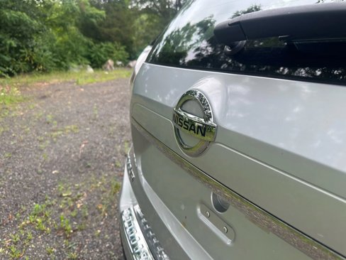 Used 2015 Nissan Rogue S image 10