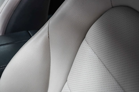 Used 2015 Mercedes-Benz C 300 Sedan image 23