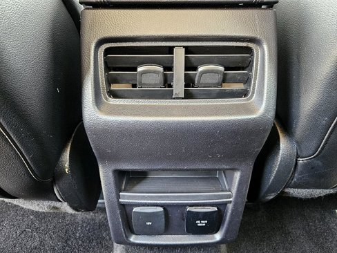 Used 2018 Ford Edge SEL w/ Equipment Group 201A image 11
