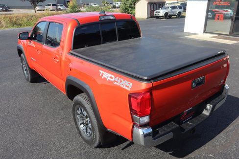 Used 2016 Toyota Tacoma TRD Off-Road image 15