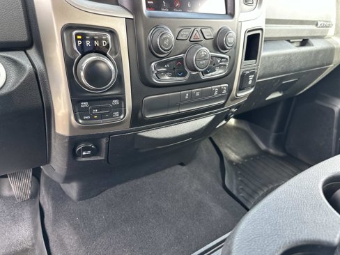 Used 2018 RAM 1500 Big Horn image 25
