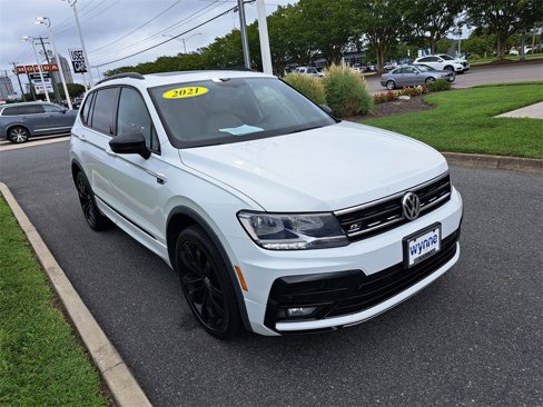 Used 2021 Volkswagen Tiguan SE R-Line image 4