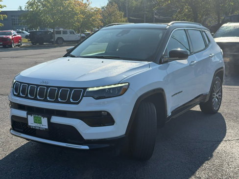 Used 2022 Jeep Compass Limited w/ Elite Group image 3