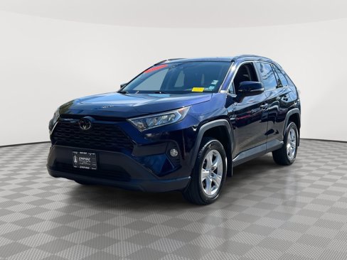 Used 2019 Toyota RAV4 XLE image 3