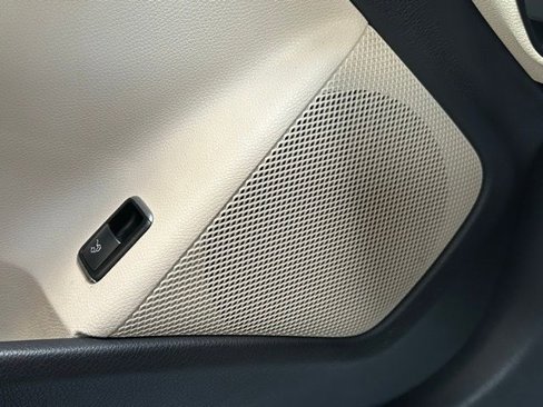 Used 2014 Mercedes-Benz CLA 250 image 21