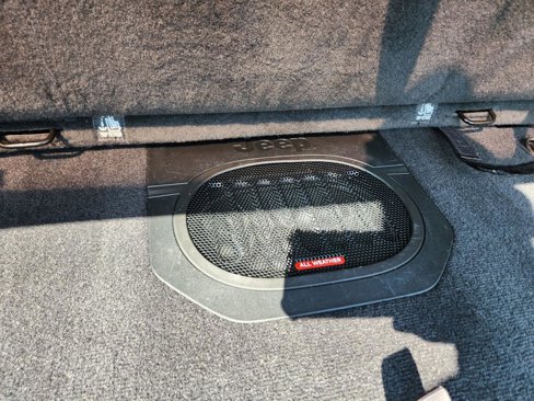Used 2022 Jeep Wrangler Willys image 37