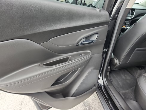 Used 2020 Buick Encore Preferred image 14