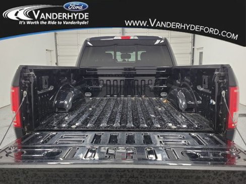 Used 2017 Ford F150 XLT w/ Equipment Group 302A Luxury image 9