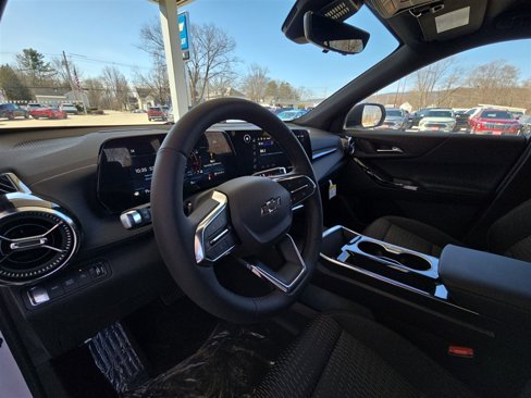 New 2025 Chevrolet Equinox LT w/ Safety and Technology Package image 10