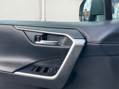 Used 2020 Toyota RAV4 Adventure image 17