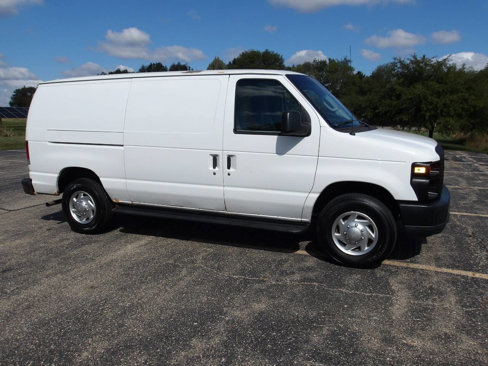 Used 2010 Ford E-250 and Econoline 250 image 1