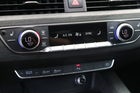 Used 2017 Audi A4 2.0T Premium Plus w/ Premium Plus Package image 23