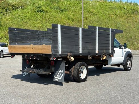 Used 2007 Ford F550 2WD Regular Cab Super Duty image 16