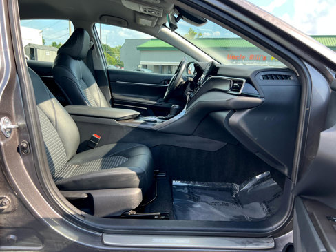Used 2022 Toyota Camry SE image 67