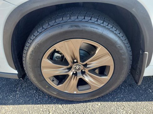 Used 2022 Toyota Highlander Bronze Edition image 33