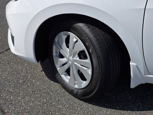 Used 2025 Nissan Versa S w/ Trunk Package image 22