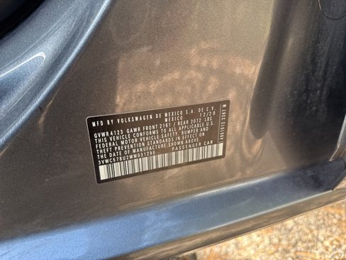 Used 2021 Volkswagen Jetta SE w/ SE Cold Weather Package image 13
