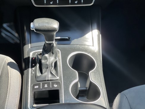 Used 2019 Kia Sorento LX w/ LX Convenience Package image 19