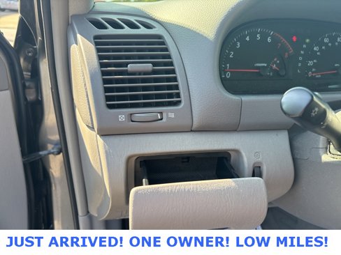 Used 2004 Toyota Camry LE image 11