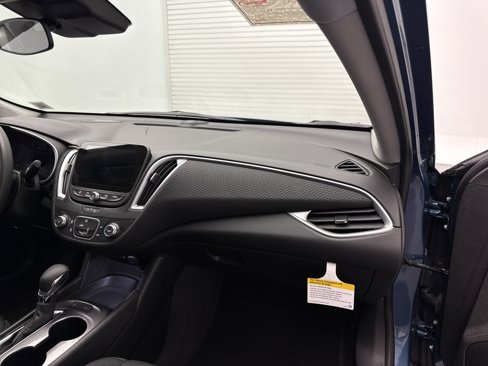 Certified 2025 Chevrolet Malibu LS image 16