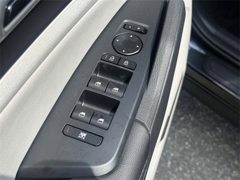 New 2026 Kia Sportage EX image 8