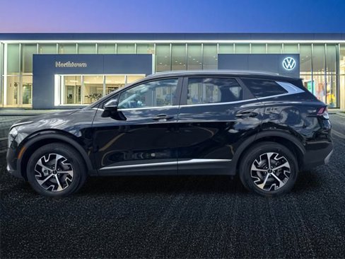 Used 2023 Kia Sportage EX image 7