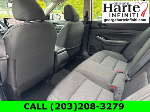 Used 2023 Nissan Altima 2.5 SV w/ SV Premium Package image 10