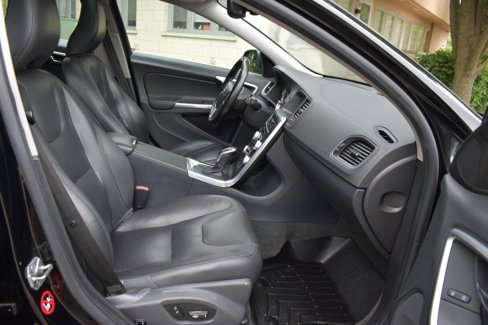 Used 2016 Volvo V60 T5 Premier image 43