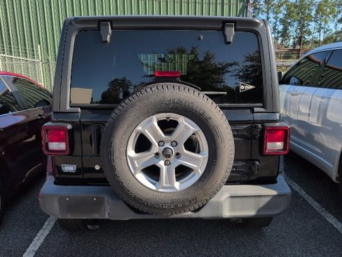 Used 2019 Jeep Wrangler Unlimited Sport S image 3