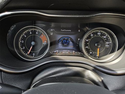 Certified 2021 Jeep Cherokee Limited w/ Elite Package image 26