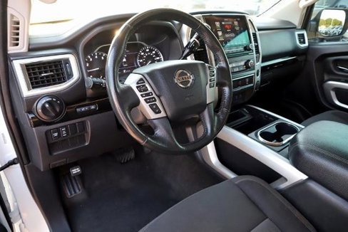 Certified 2021 Nissan Titan SV w/ SV Convenience Package image 17