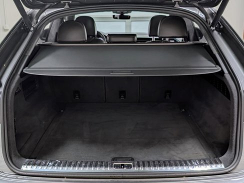 Used 2019 Audi Q8 Prestige w/ Luxury Package image 22