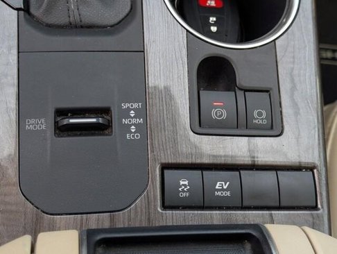 Used 2021 Toyota Highlander Platinum image 21