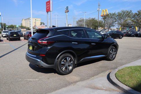 Used 2021 Nissan Murano S image 4