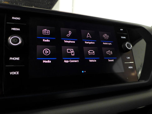 Used 2022 Volkswagen Taos SE w/ Panoramic Sunroof Package image 22
