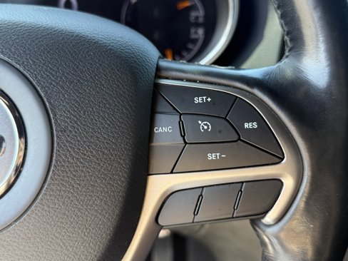 Used 2020 Jeep Grand Cherokee Limited image 21