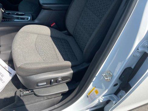 Used 2024 Chevrolet Equinox LT image 21