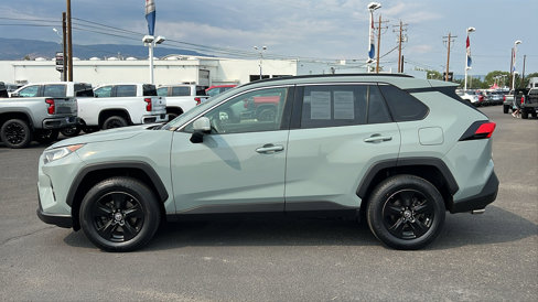 Used 2019 Toyota RAV4 XLE w/ Carpet Mat Package image 8