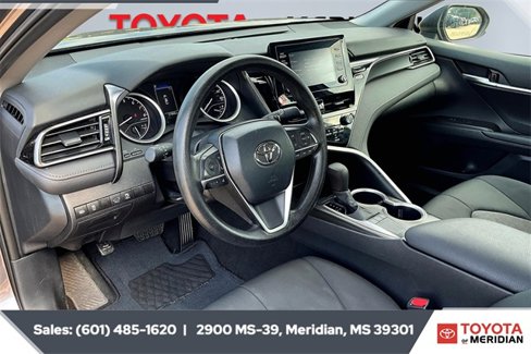 Used 2024 Toyota Camry LE image 12