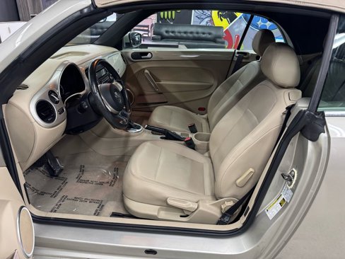 Used 2013 Volkswagen Beetle 2.5 image 15