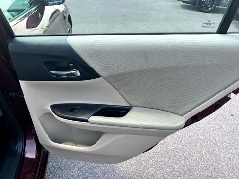 Used 2016 Honda Accord LX image 17