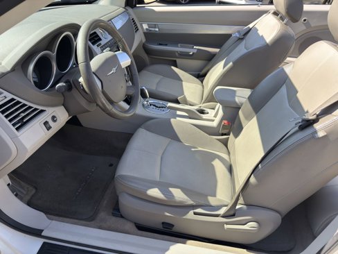 Used 2008 Chrysler Sebring Touring w/ Special Touring Group image 6