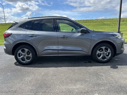 Used 2024 Ford Escape ST-Line image 3