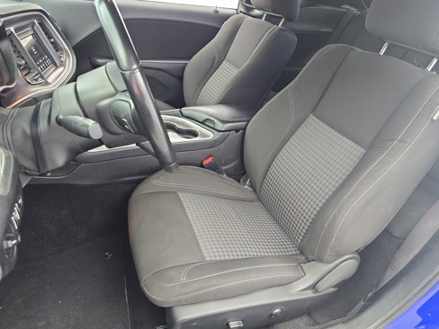 Used 2022 Dodge Challenger SXT w/ Blacktop Package image 13